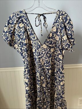 Old Navy Navy and Cream Floral Midi Dress
